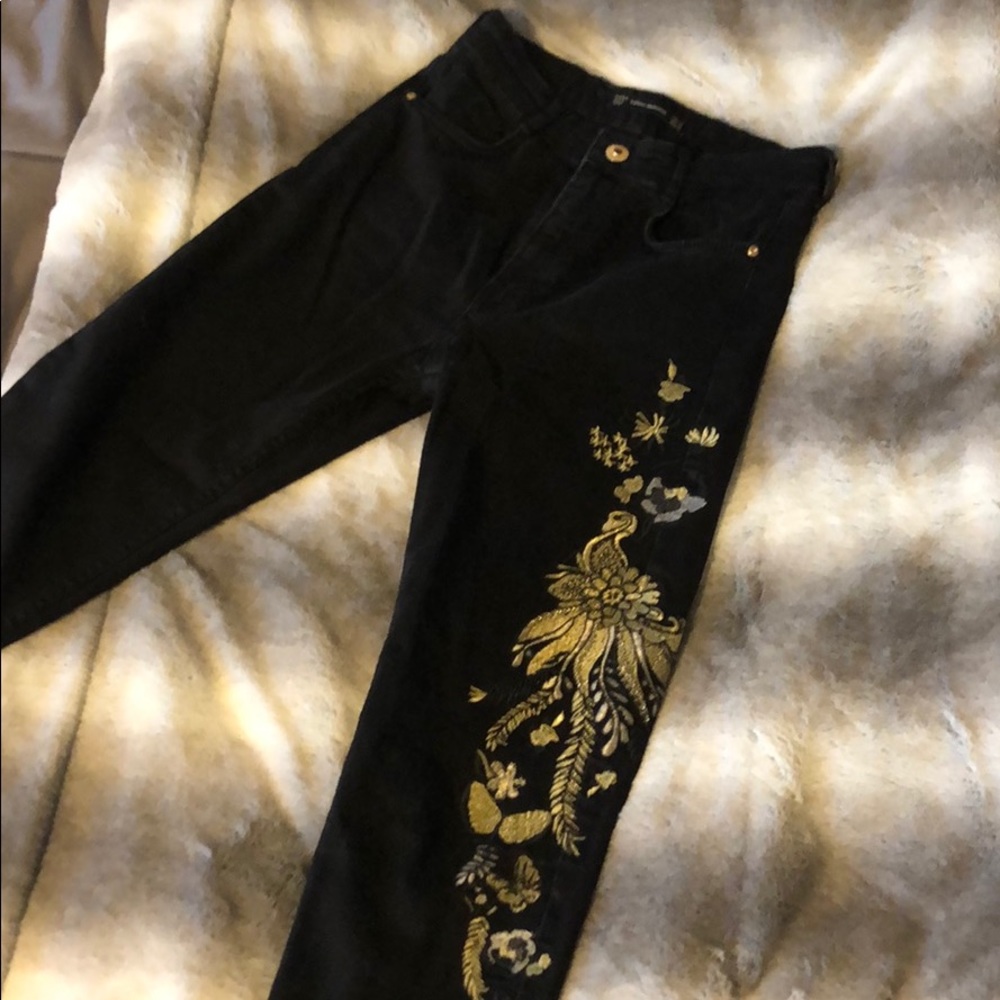 Zara embroidered and beaded black jeans size 06